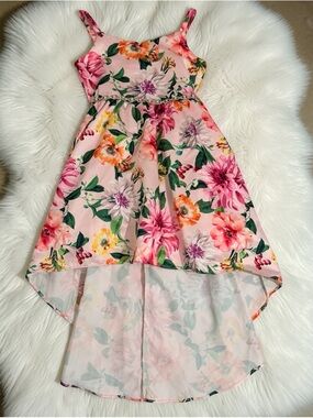 Girls Rare Edition size 10 beautiful flour dress with a gorgeous build-in belt